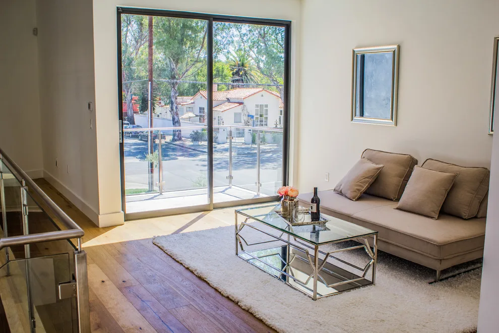 Modern Home in West Hollywood by Diditan Group Inc. - Photo 22