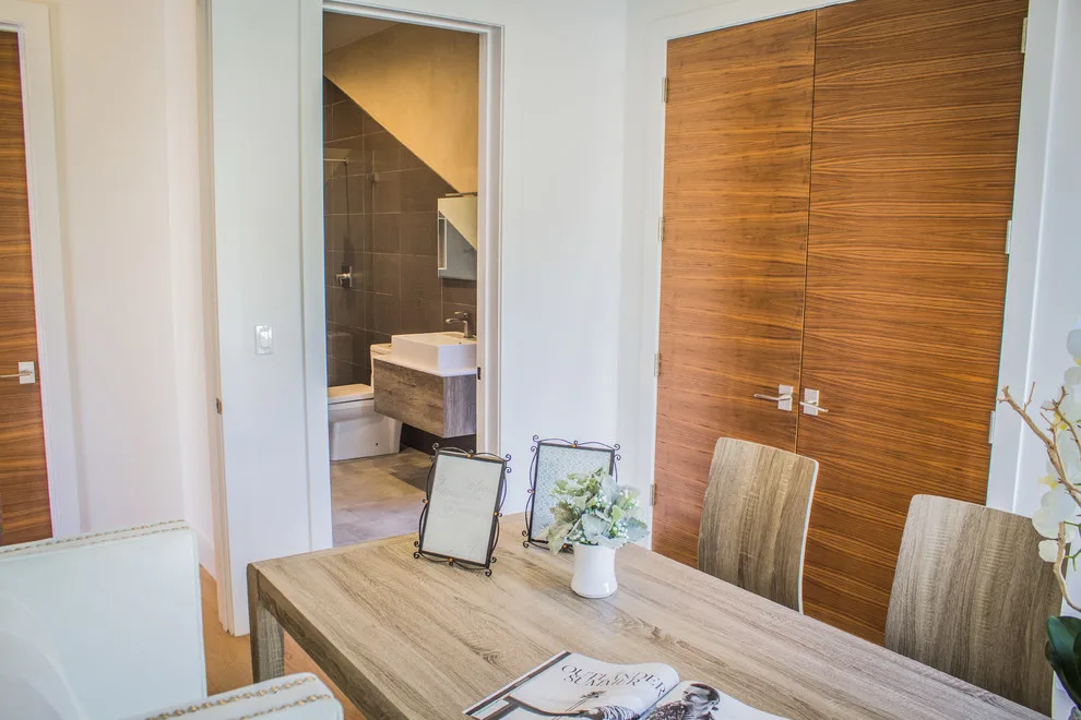 Modern Home in West Hollywood by Diditan Group Inc. - Photo 20