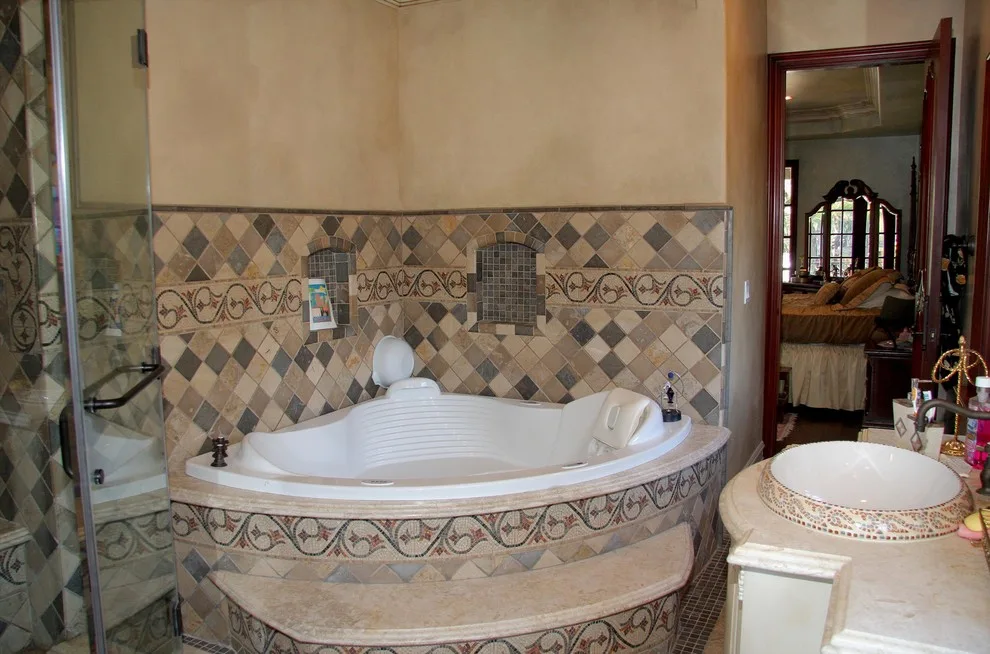 Sherman Oaks Tuscan Villa by Diditan Group Inc. - Photo 13