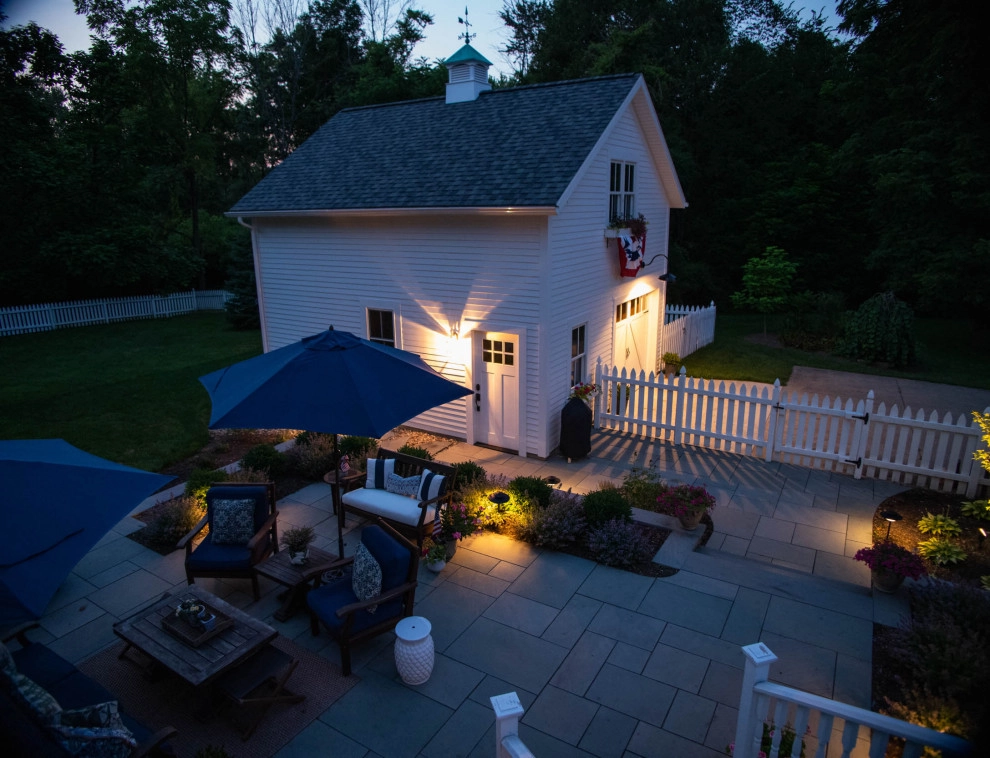 Midwest Courtyard by KGK Gardening & Design Corp - Photo 68
