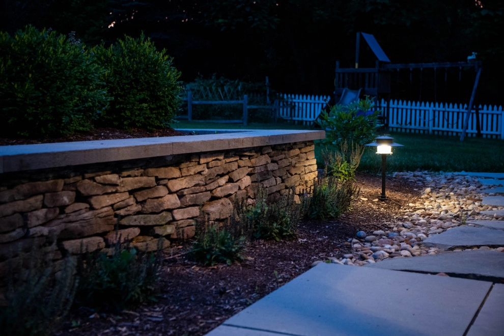 Midwest Courtyard by KGK Gardening & Design Corp - Photo 30