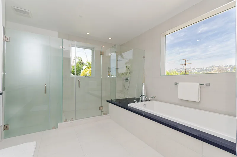 Contemporary Residence West Hollywood by Diditan Group Inc. - Photo 11