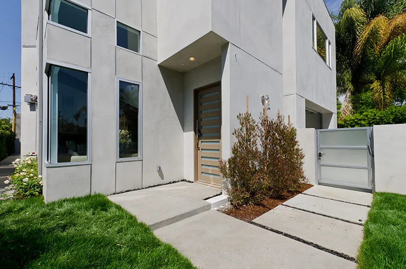 Contemporary Residence West Hollywood by Diditan Group Inc. - Photo 9