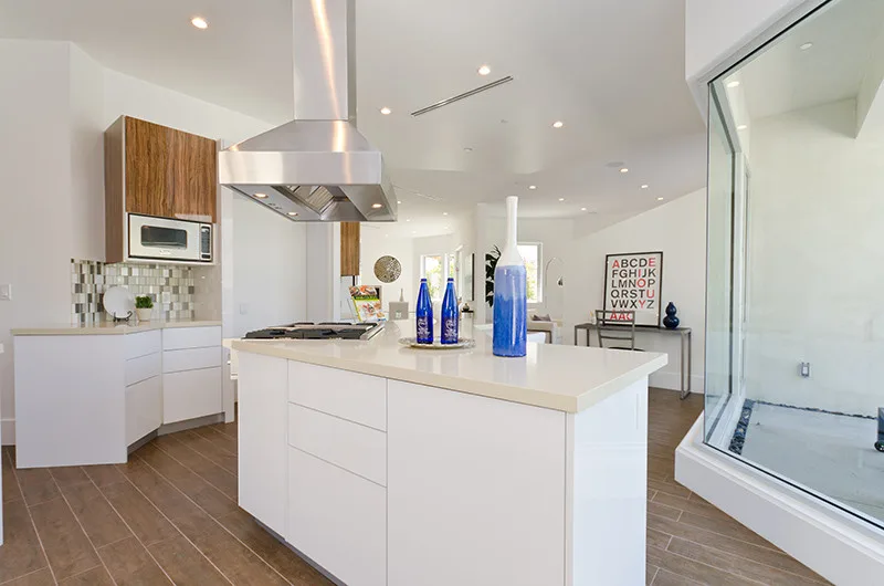 Contemporary Residence West Hollywood by Diditan Group Inc. - Photo 12