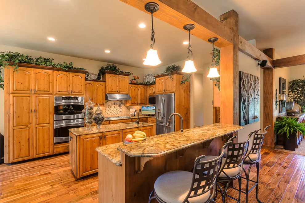 Monarch Custom Homes - Photo 12