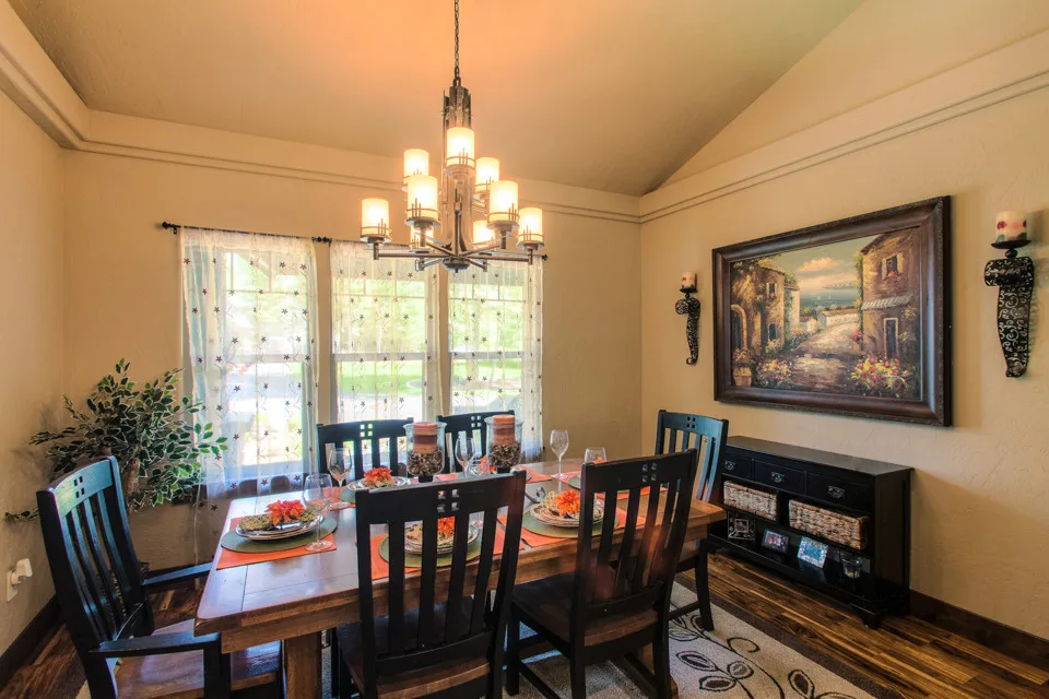 Monarch Custom Homes - Photo 13