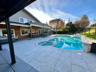 Tunbridge Garden Makeover by REI Signature Homes Inc. - Photo 19