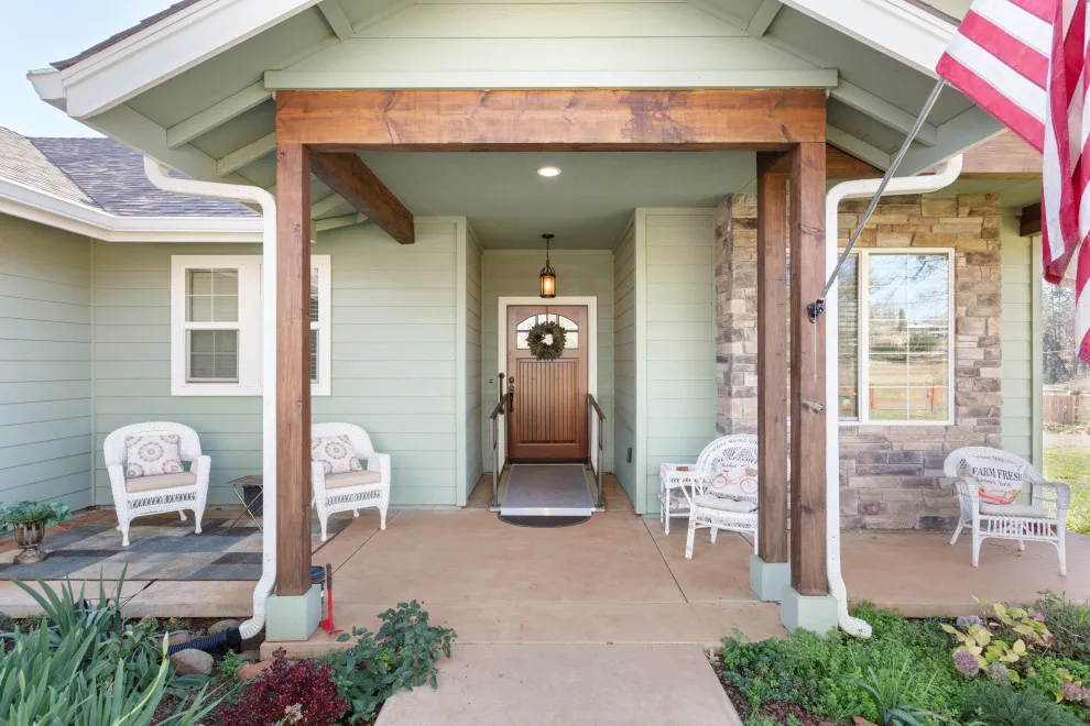 Artisan Residence with In-Law Suite 2021 by Trilogy Construction, Inc. - Photo 5