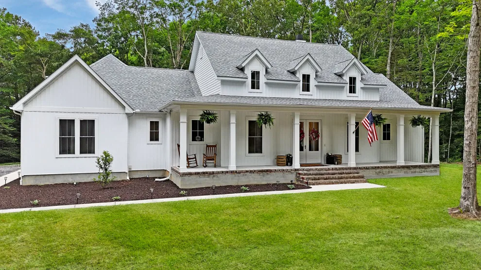 Lanham Bespoke Residence by Bay To Beach Builders - Photo 4