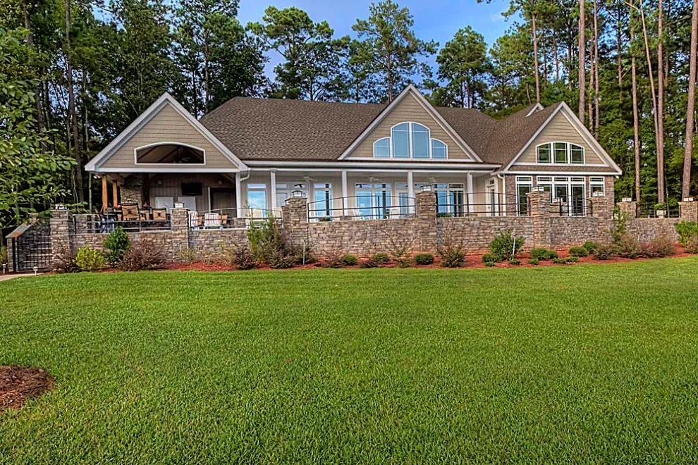 Expansive Lakeside by Tangle Ridge Builders LLC - Photo 24