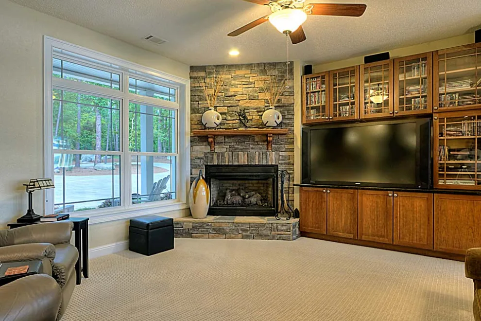 Expansive Lakeside by Tangle Ridge Builders LLC - Photo 17