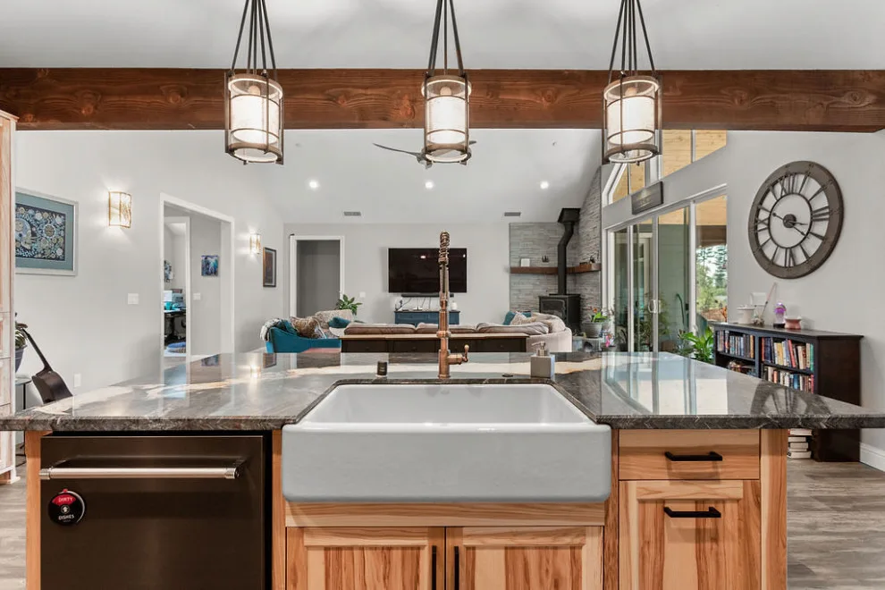 Contemporary Agricultural Residence by Trilogy Construction, Inc. - Photo 9