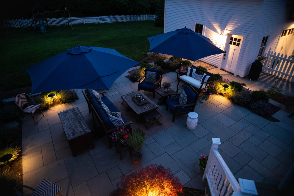 Midwest Courtyard by KGK Gardening & Design Corp - Photo 21