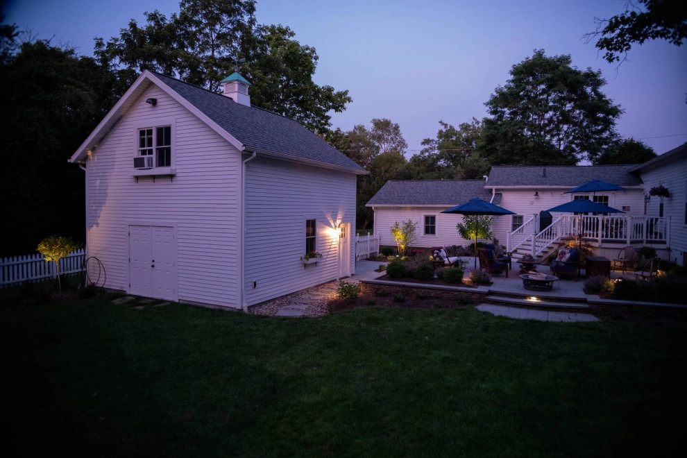 Midwest Courtyard by KGK Gardening & Design Corp - Photo 45