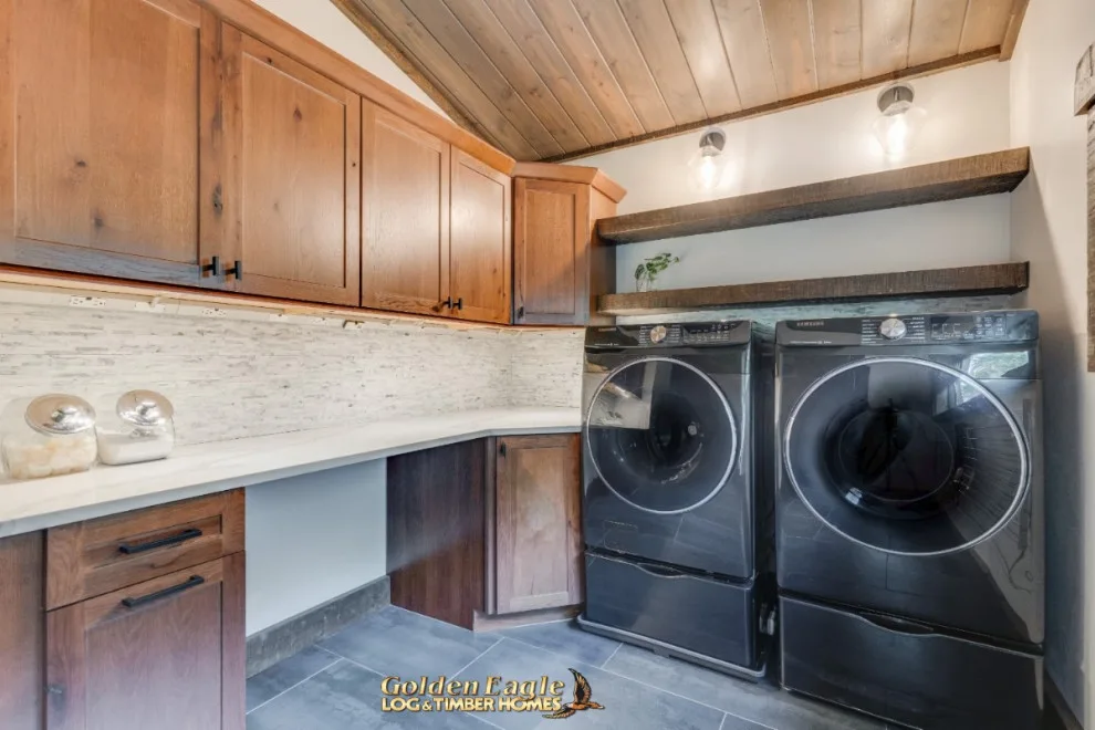Stylish Laundry by Golden Eagle Log & Timber Homes - Photo 3