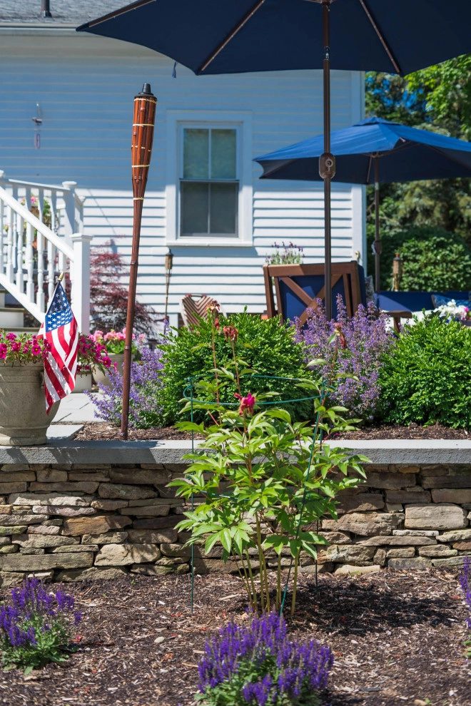 Midwest Courtyard by KGK Gardening & Design Corp - Photo 25