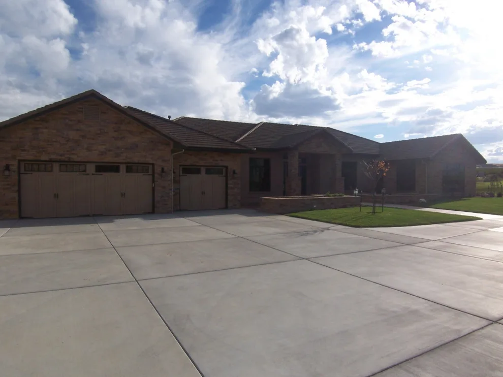 Palisade Residence Designed for Hosting by Keystone Custom Builders, Inc. - Photo 3