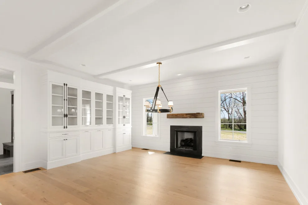 Limestone Estate by Farinelli Construction, Inc. - Photo 38