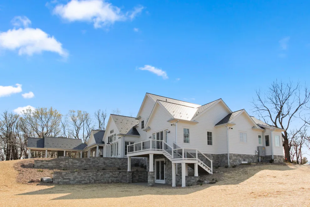 Limestone Estate by Farinelli Construction, Inc. - Photo 4