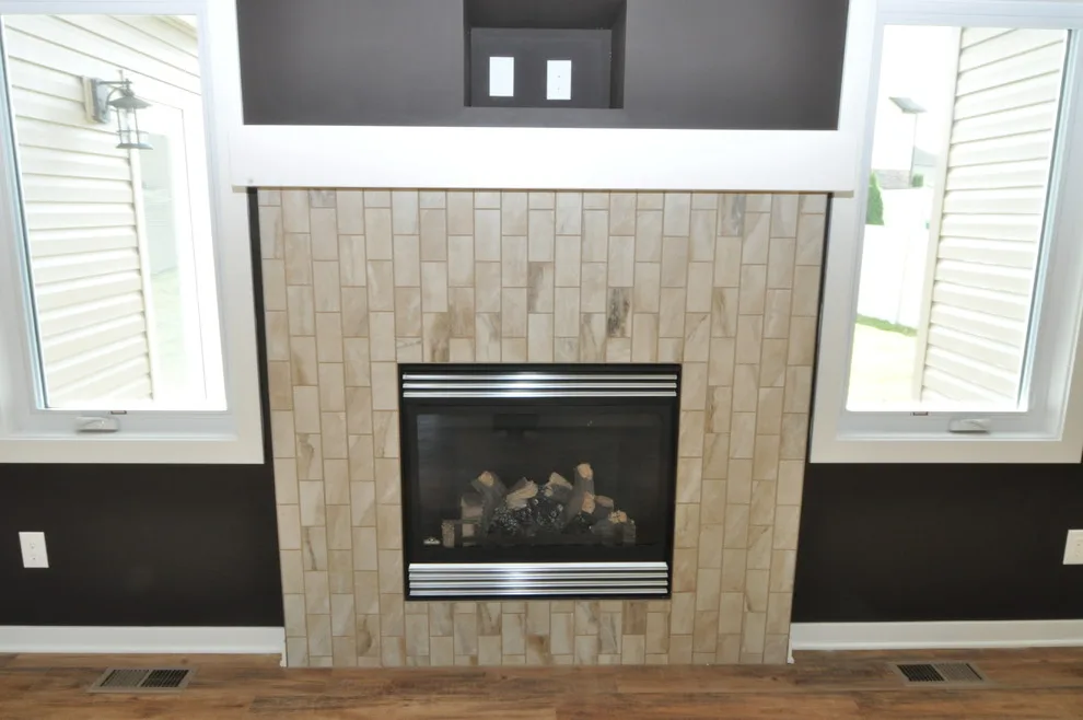 Lounge Design Ideas by Gotcha Covered - Photo 6