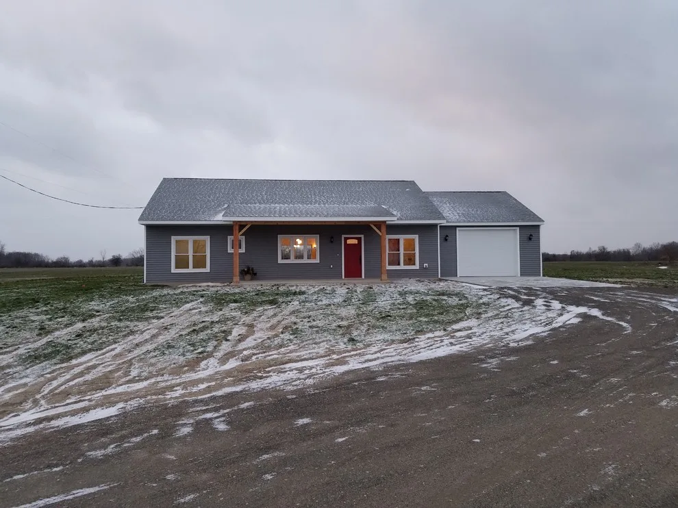 Clarksville Farmhouse Vacant Nest by R-Value Homes - Photo 7