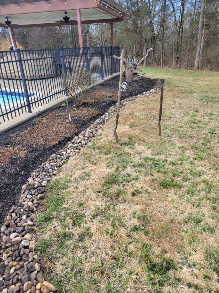 Alberto Alavez Professional Lawn Services LLC 12 by Alberto Alavez Professional Lawn Services LLC - Photo 24