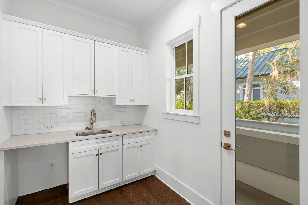 Riverside Homes Custom - Photo 10
