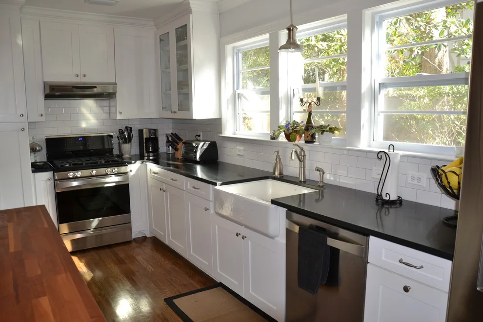 Roberts Construction Services, LLC - Photo 10