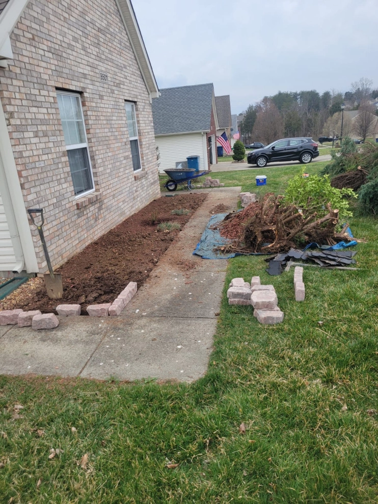 Alberto Alavez Professional Lawn Services LLC 11 by Alberto Alavez Professional Lawn Services LLC - Photo 3