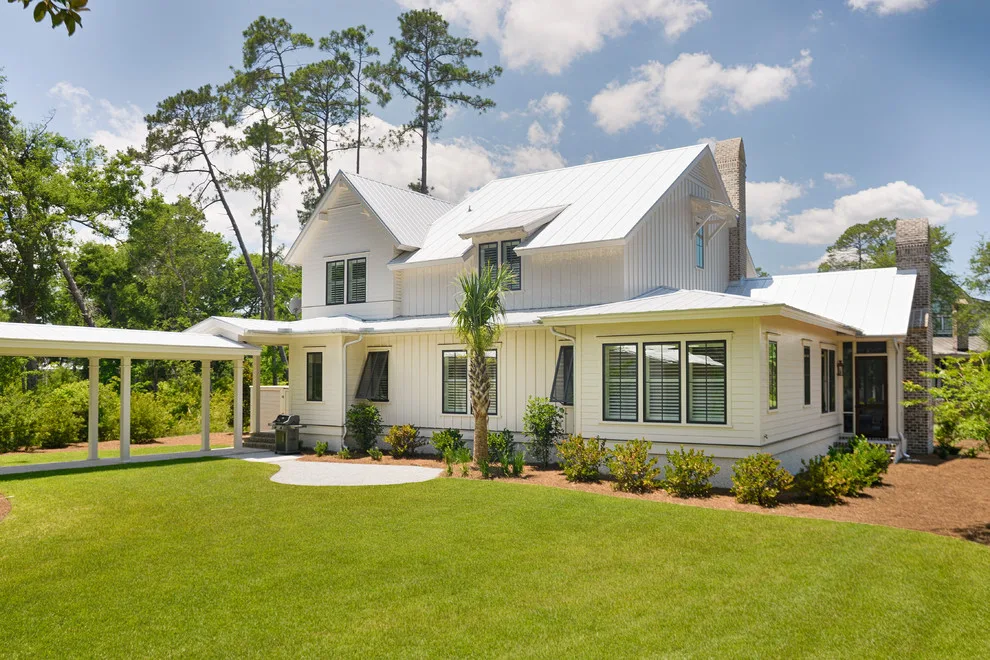 Classic Farmhouse in Palmetto Bluff by H2 Builders - Photo 9