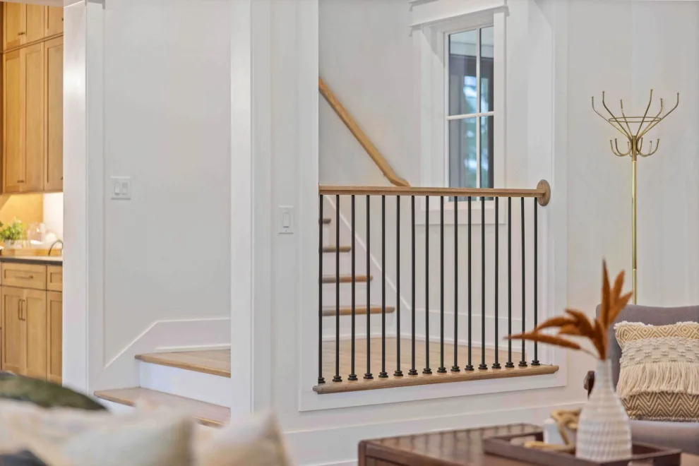Luxe Custom Homes - Photo 10