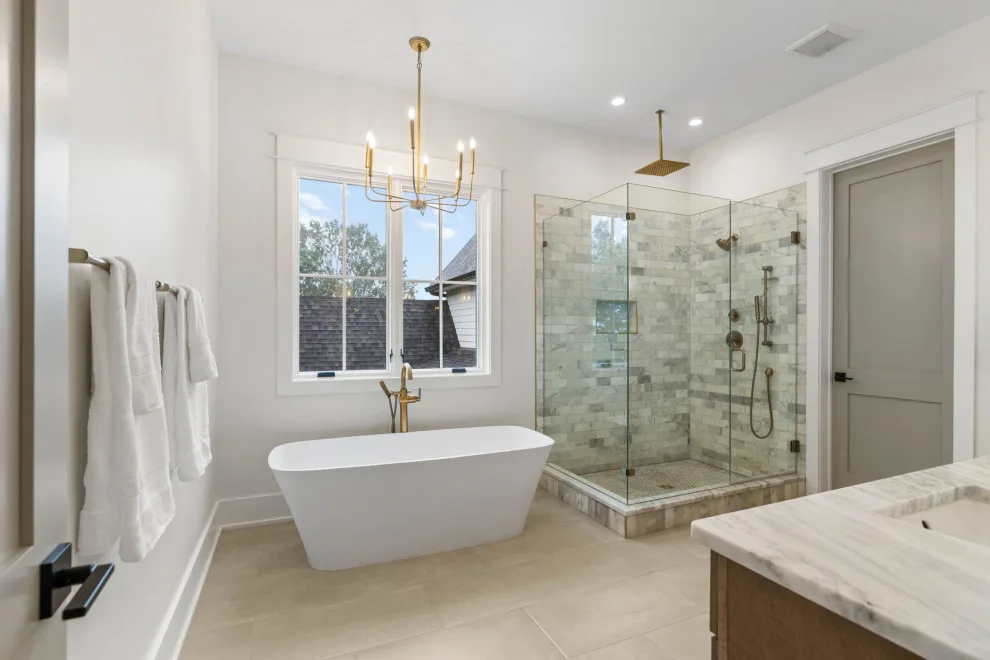 Luxe Custom Homes - Photo 4