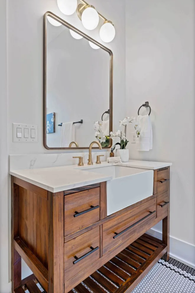 Luxe Custom Homes - Photo 13