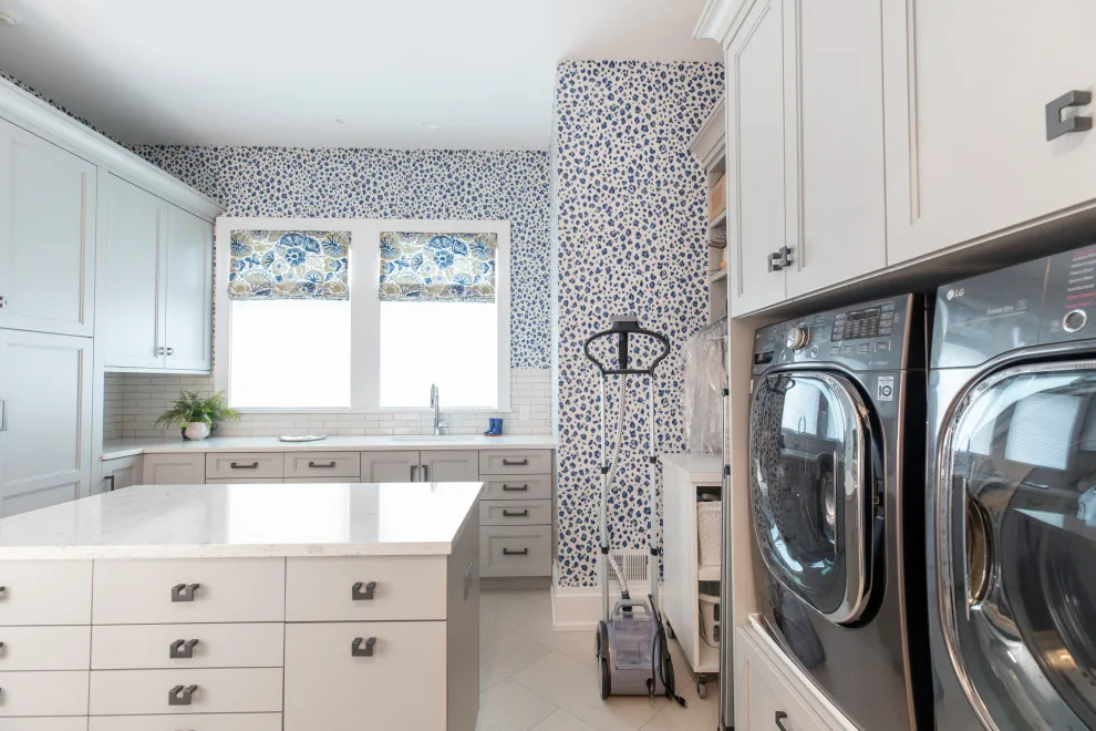 Modern Elegance by Lowell Custom Homes - Photo 12