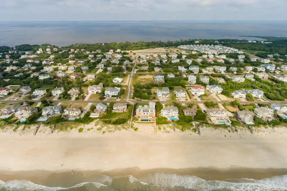 Corolla, Outer Banks NC. Oceanfront Luxury. SEAclusion by SAGA Realty & Construction - Photo 16
