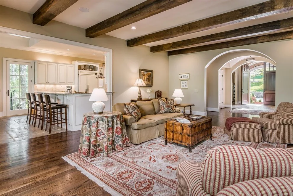 Lynnwood Boulevard Beauty by Donnelly Timmons & Associates Inc. - Photo 4