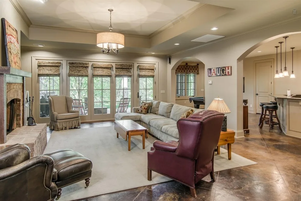 Lynnwood Boulevard Beauty by Donnelly Timmons & Associates Inc. - Photo 3