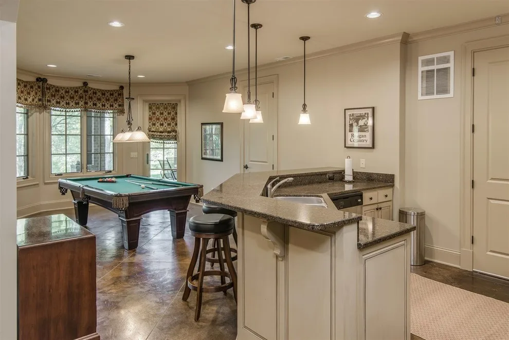 Lynnwood Boulevard Beauty by Donnelly Timmons & Associates Inc. - Photo 17