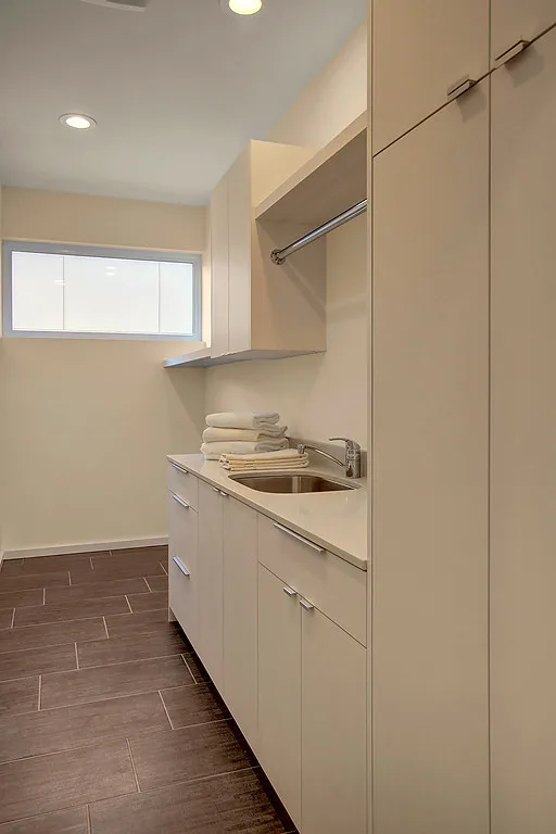 Modern Custom Home by Magnolia by Seattle Custom Contractors - Photo 3