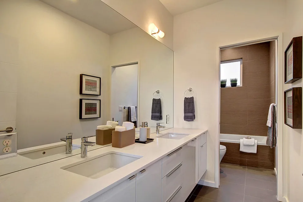 Modern Custom Home by Magnolia by Seattle Custom Contractors - Photo 16