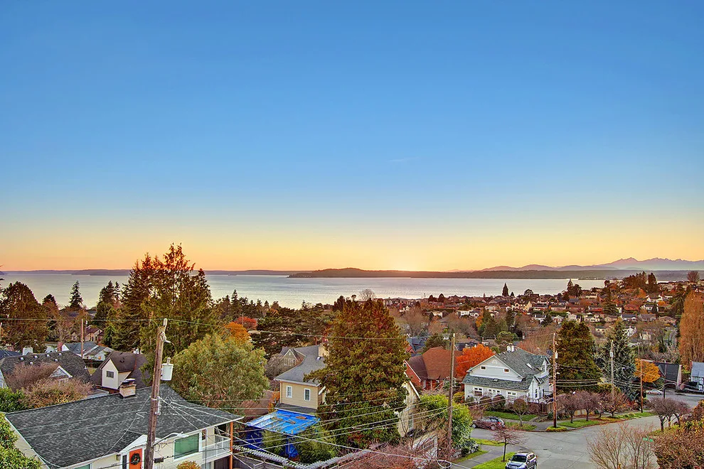 Modern Custom Home by Magnolia by Seattle Custom Contractors - Photo 14