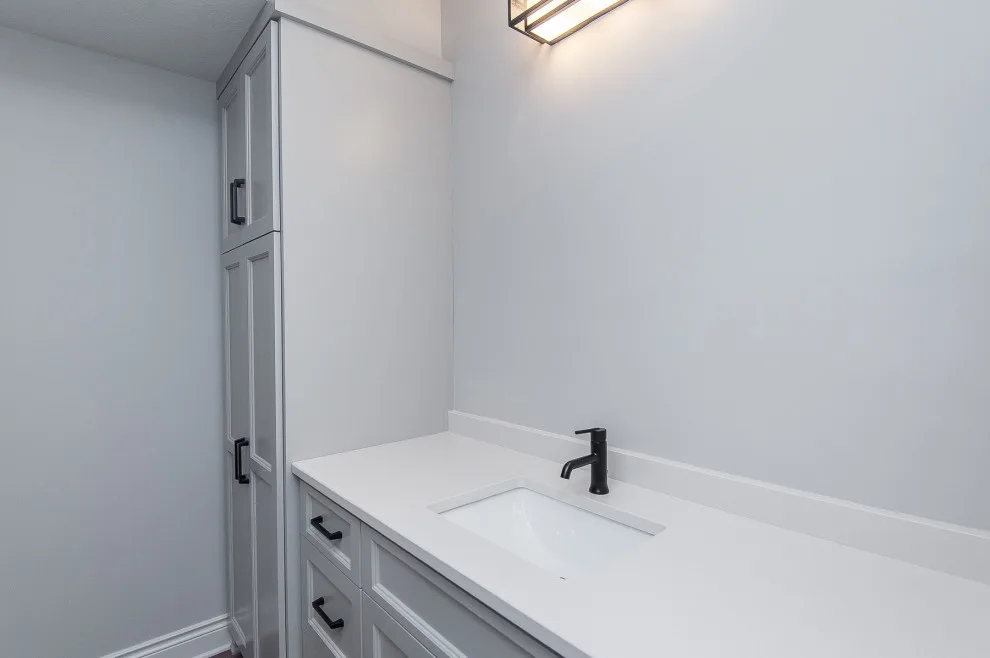 Malibu Two-Level by R. Fleming Construction - Photo 18