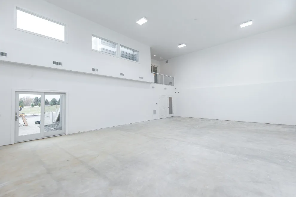Malibu Two-Level by R. Fleming Construction - Photo 37