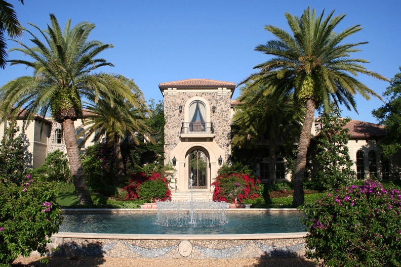 Traditional Jupiter Florida Estate by Krent Wieland Design, Inc. - Photo 9