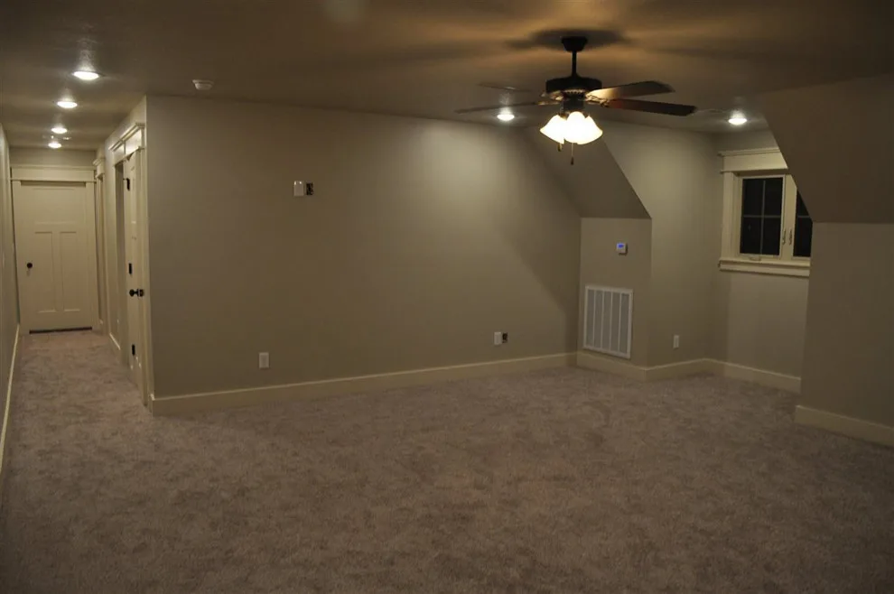 Jaynes Homes And Construction - Photo 9