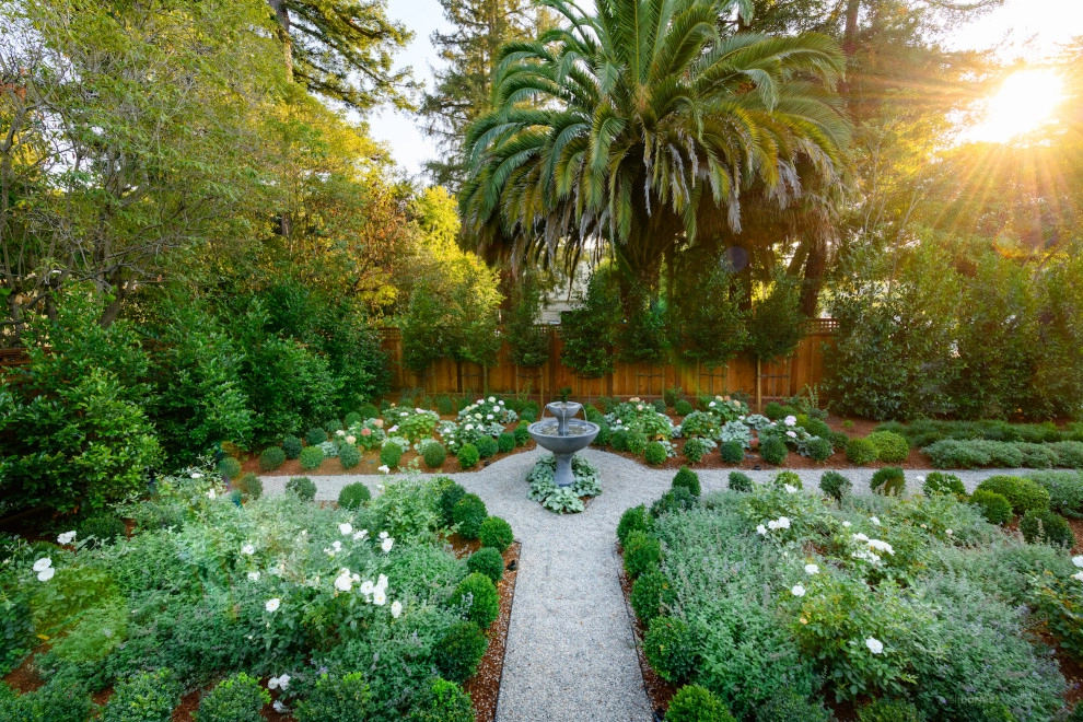 Hillsborough traditional by Kristen Rudger Landscape Design - Photo 3