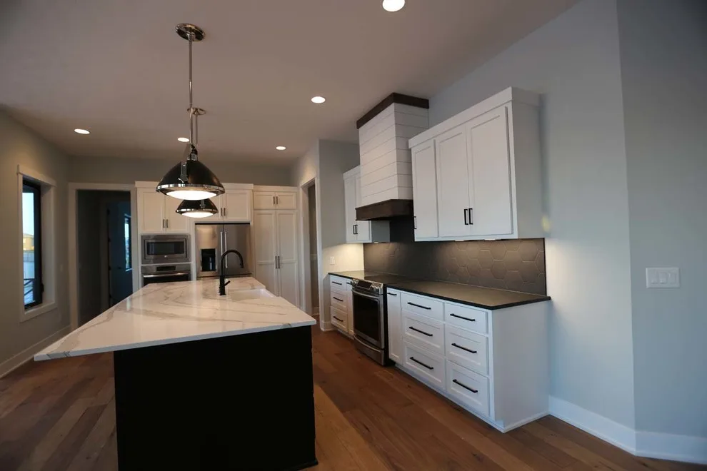 Mason 10 Tailored Two-Story by Landmark Performance Homes - Photo 8