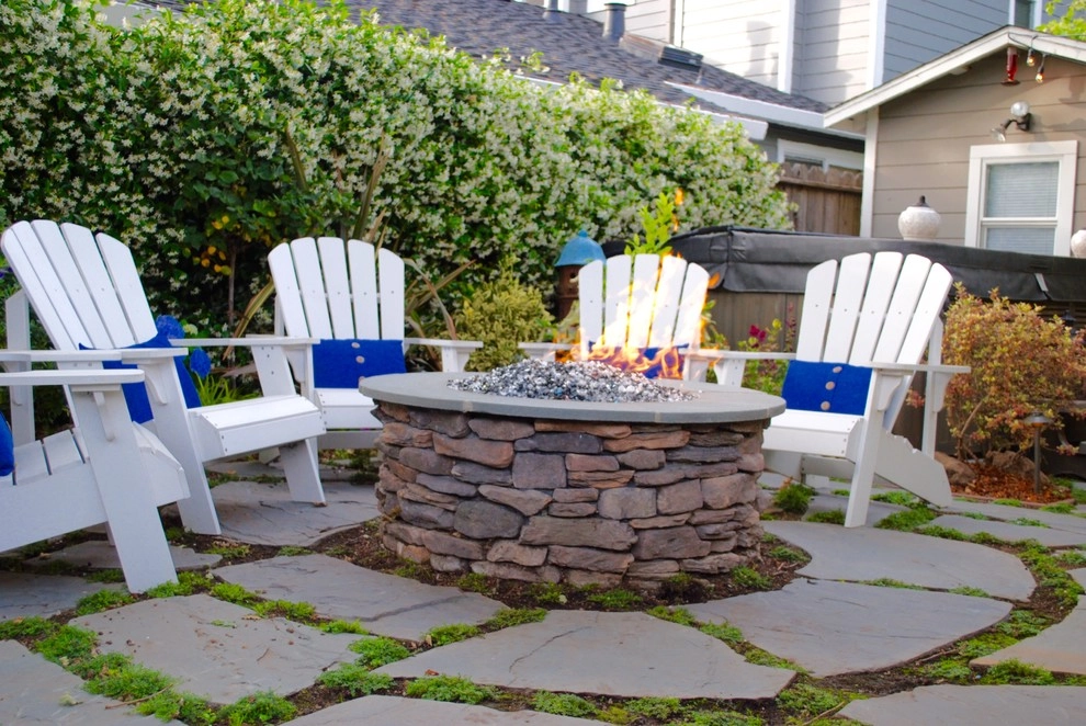 Great Entertaining space by Kristen Rudger Landscape Design - Photo 4