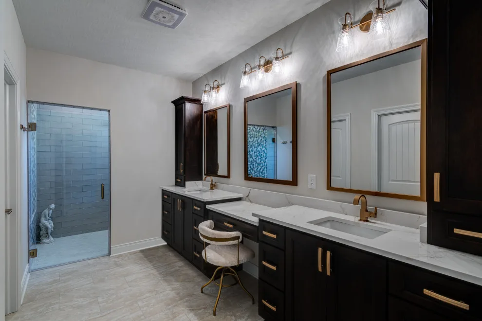 Premier Suite by Duke Homes, Inc. - Photo 3