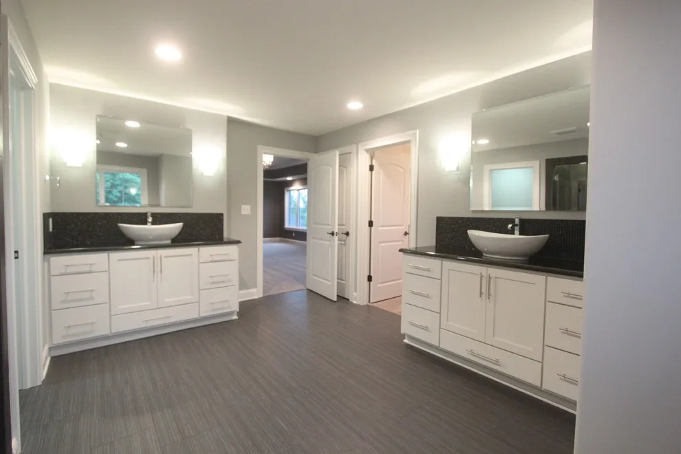 Premier Suite by Duke Homes, Inc. - Photo 24